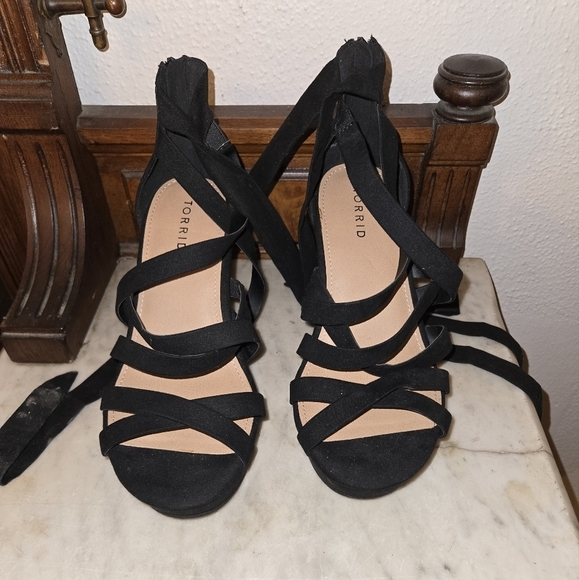 Torrid Black Strappy Platform Wedges - Picture 1 of 6